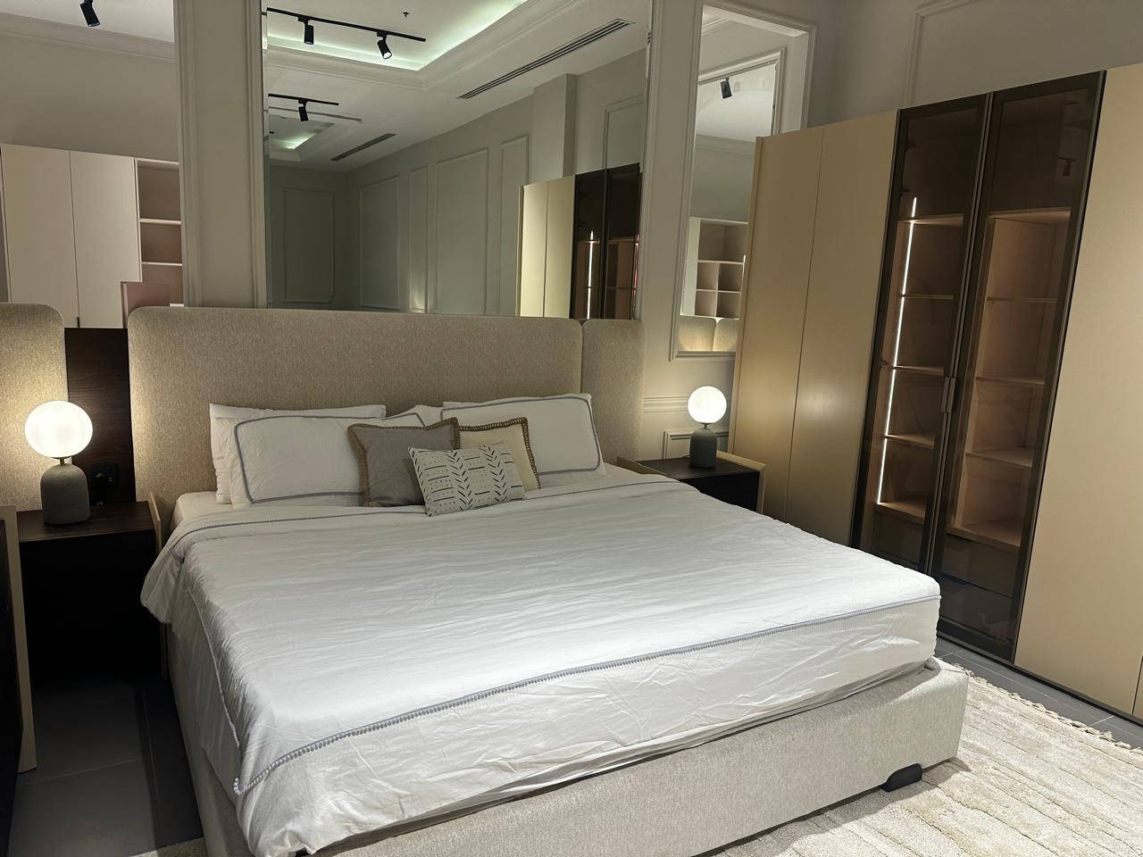 سرير  اوستر